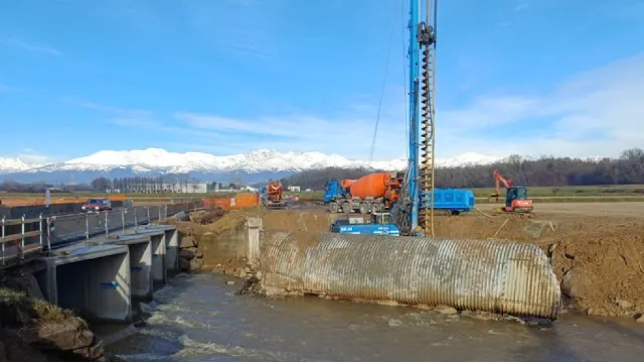 Proseguono i lavori per il nuovo ponte sul Rio Ottina lungo la Strada Trossi